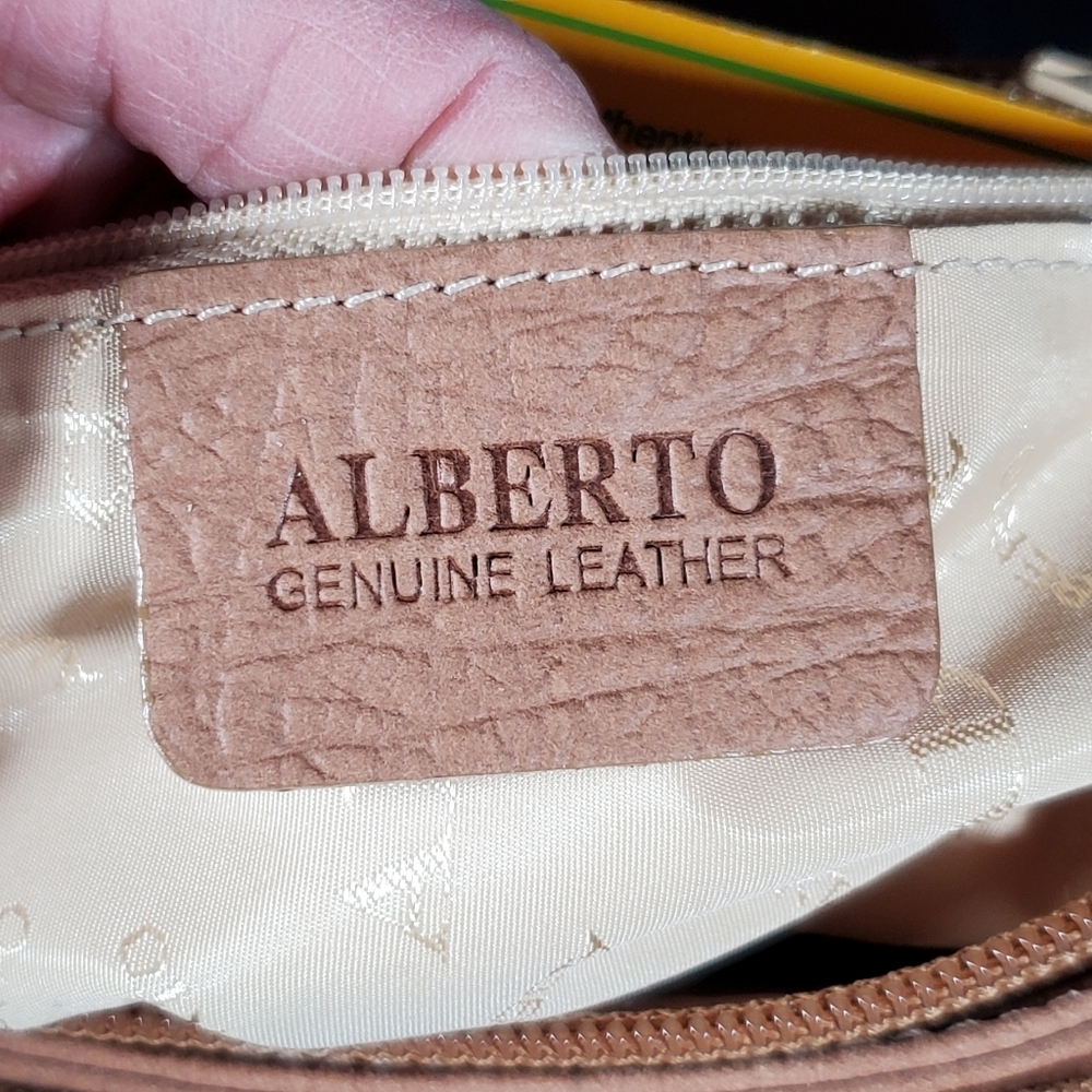 Alberto Leather Bag - Picture 12 of 12